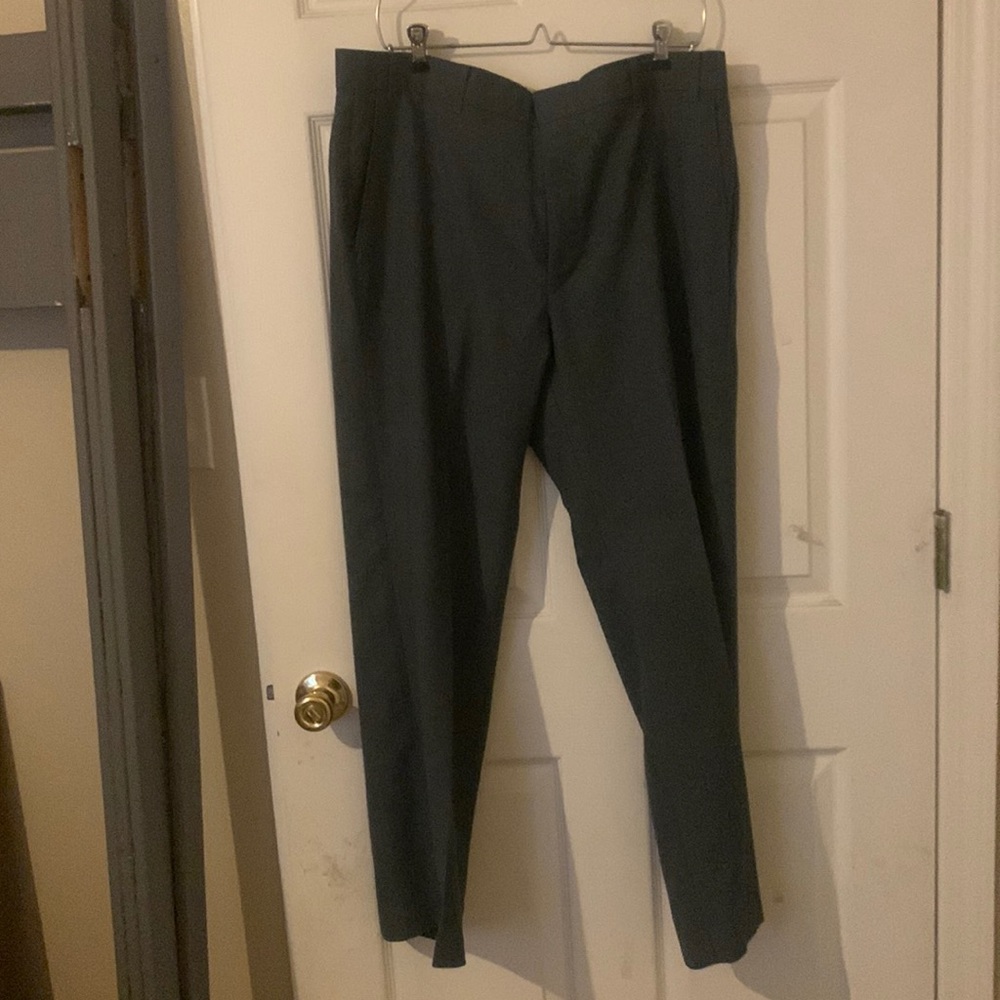 Levi action slacks size 34